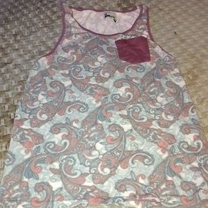 NWOT XS Insight Paisley Pocket Tank